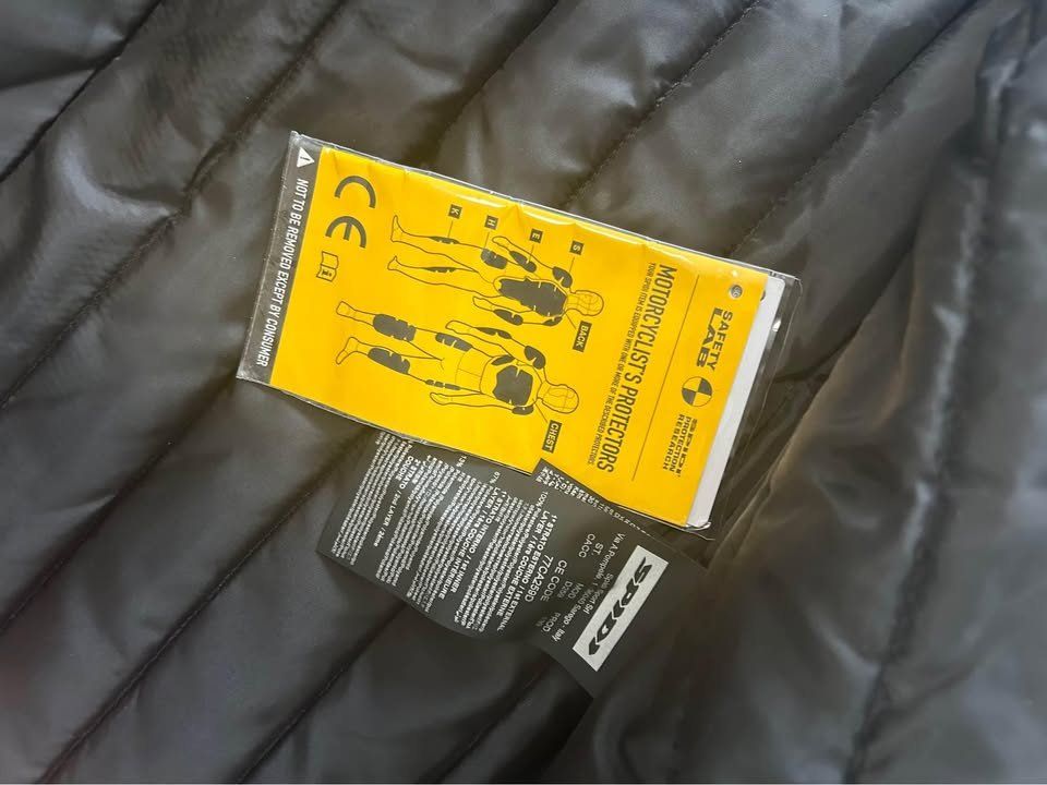 Giacche: · Veste moto SPID – Nuovo (secondo la descrizione) da Lausanne venduto da mal_2nl5 5