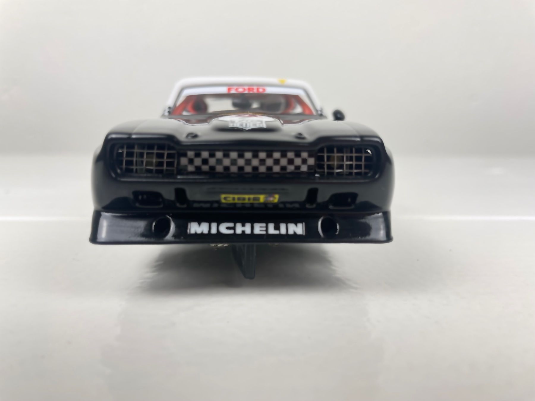 Carrera Piste: Carrera Digital 132 Ford Capri Mk1 Code 3 Home Mod #9 – Usato da Genthod venduto da lightyear63 7