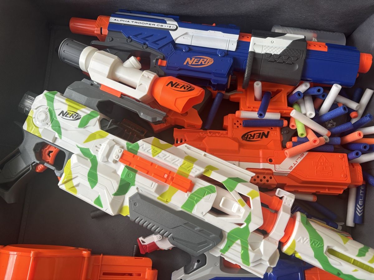 Nerf Giocattoli: NERF Sammlung: Diverse Blaster für actionreichen Spass! – Usato da Hettlingen venduto da Sima1979