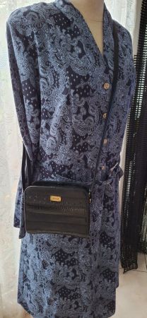 Petit sac noir en cuir Vintage