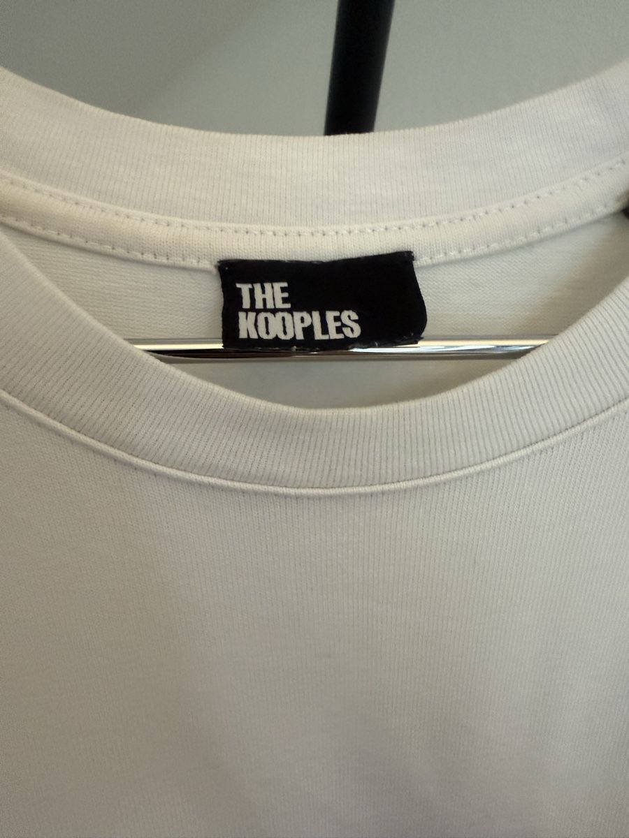 Kooples T-shirt: T-shirt imprimé The Kooples – Nuovo (secondo la descrizione) da Pully venduto da Afagone 2