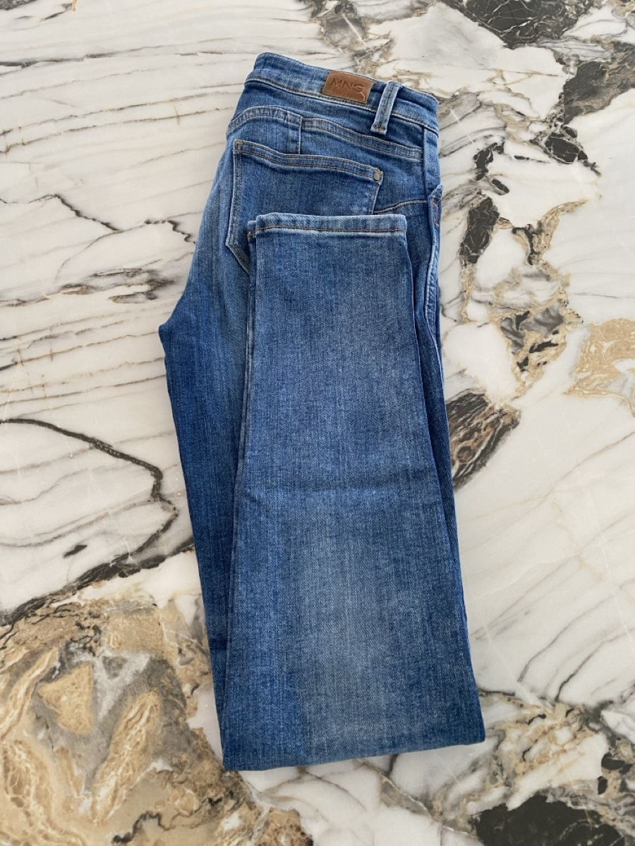 Mango Jeans: 2x Denim Jeans Bundle Women Size 34-36 – Gebraucht aus Meisterschwanden von GleMar 1