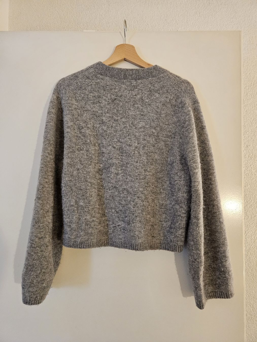 Other Stories Pullover & Sweatshirts: Strickjacke grau Grösse M guter Zustand – Gebraucht aus Bern von maldorafaela 2
