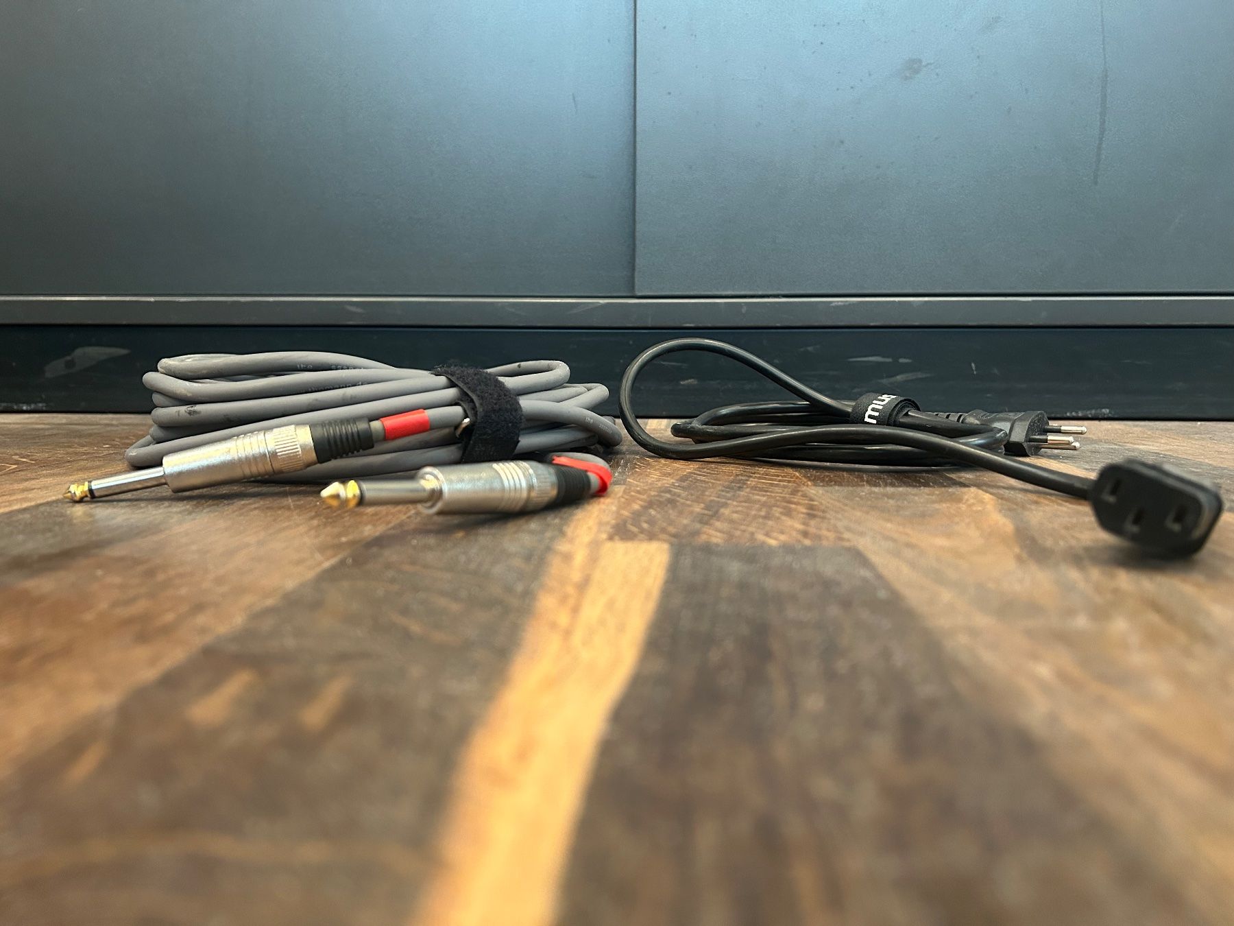 Lampade: Eurolite DMX Superstrobe 2700 – Usato da Effretikon venduto da lichtundmusik_GmbH 5