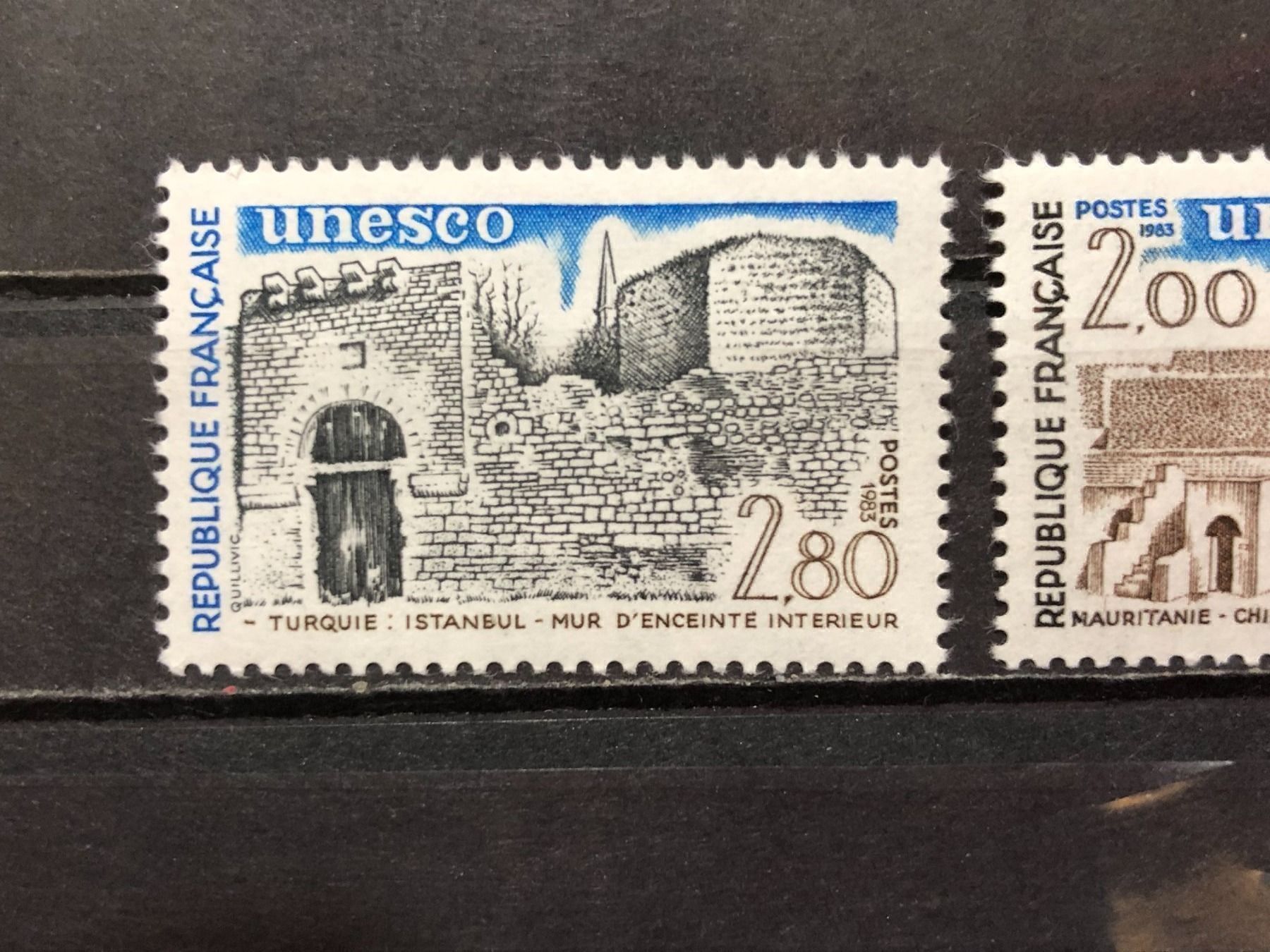 Tutti i francobolli: Paire UNESCO Neufs 1983** – Nuovo e nell'imballaggio originale da Lausanne venduto da ffhoud 1