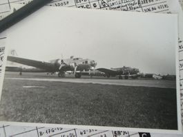 Foto - Dübendorf 1945 Amerikanische Bomber B - 17 abgestellt