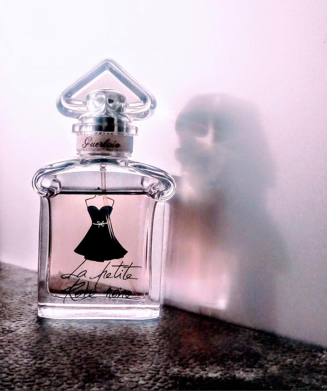 Guerlain Parfum & Eau de Toilette: Guerlain La Petite Robe Noire 12 ml sample – Neu (gemäss Beschreibung) aus Chêne-Bougeries von Seetooyoo