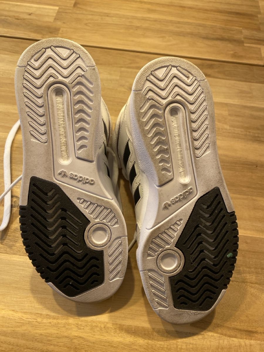 Adidas Chaussures femmes: Adidas Sneaker  – Neuf (Voir description) à Schwyz par rat-race 4