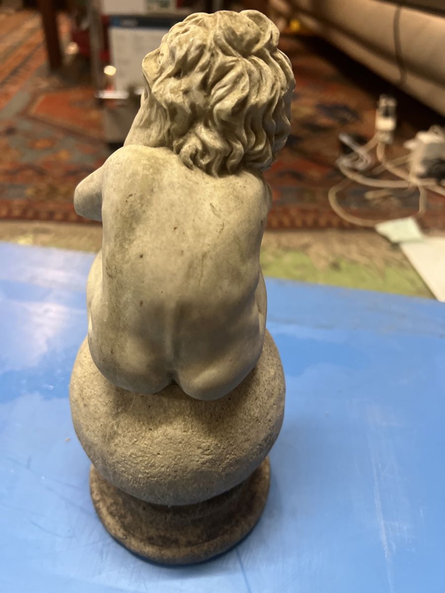 Statuette: Schlafender nackter Junge auf Kugel (Q) – Usato da Rorschach venduto da TimelessTrading 1