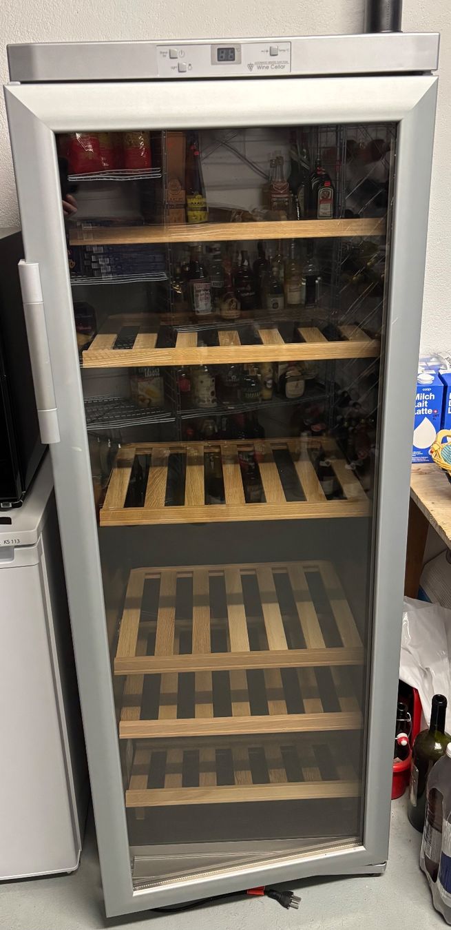 Kühlschrank: Weinkühler – Gebraucht aus Malans GR von Malans26