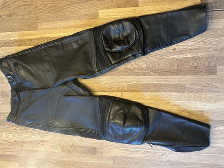 Pantalon moto en cuir noir, taille 36