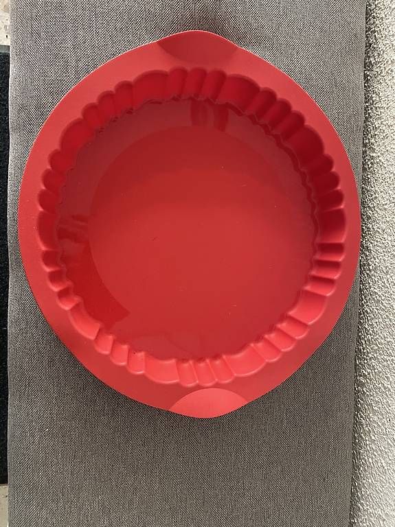 Teglie da forno: Tupperware Silikon Wähenform neu & ungebraucht – Usato da Künten venduto da Gubapri