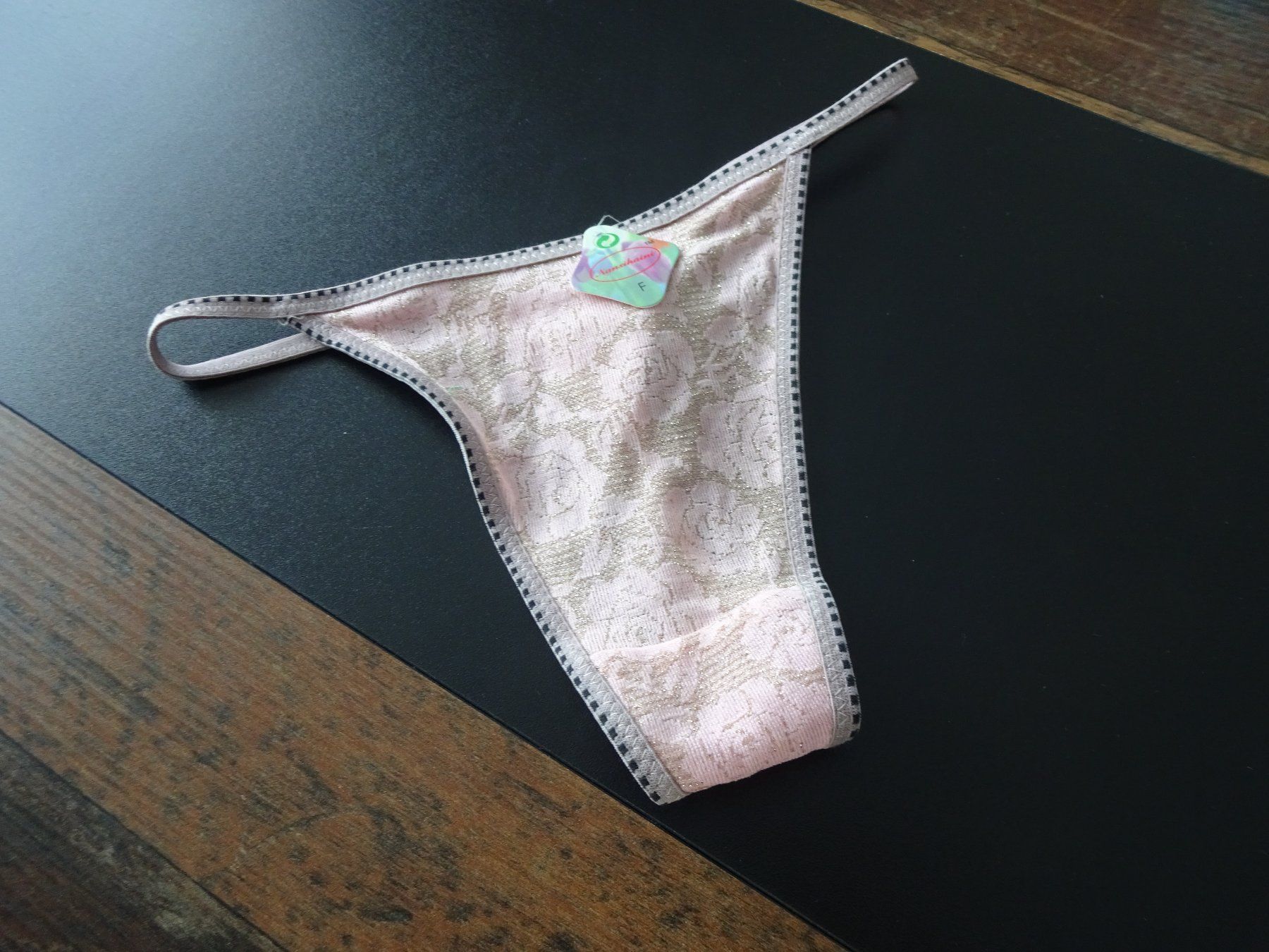 Autres dessous: Schöner Glitzer-String/Nanxihaini – Neuf (Voir description) à Rothrist par Mistery1