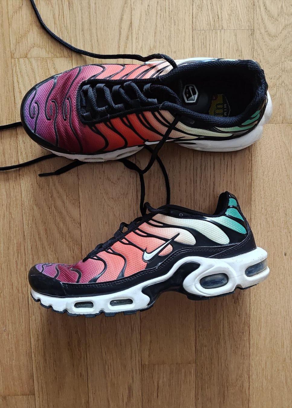 Nike Damenschuhe: Nike Air Max plus TN – Gebraucht aus Frenkendorf von Miril89