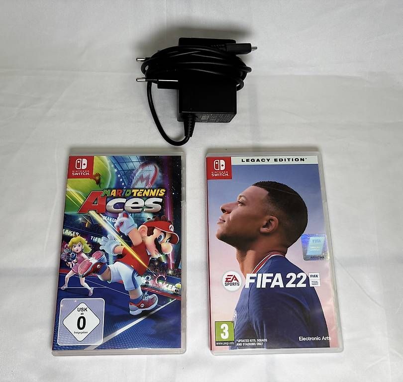 Nintendo Console: Nintendo Switch | Accessori + 2 giochi + 128GB SD – Usato da Gordola venduto da kar_gy5g 9