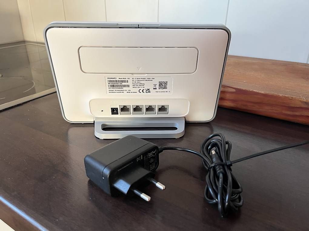 Modem & Router: Routeur 4G+ Huawei – Usato da Palézieux venduto da anaisH 2