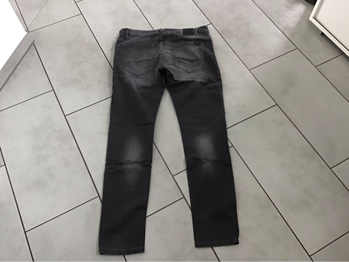 C&A Jeans: Graue Jeans Hose 34 – Usato da Trimbach venduto da Mery70 1