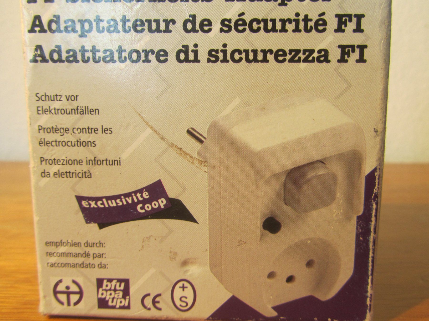 Unità & Adattatore: FI - Sicherheits - Adapter – Nuovo (secondo la descrizione) da Seengen venduto da mikelele 2