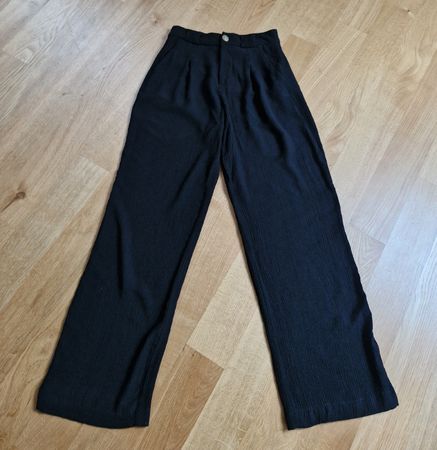 Tolle Sommerhose aus Viskose-Crepe