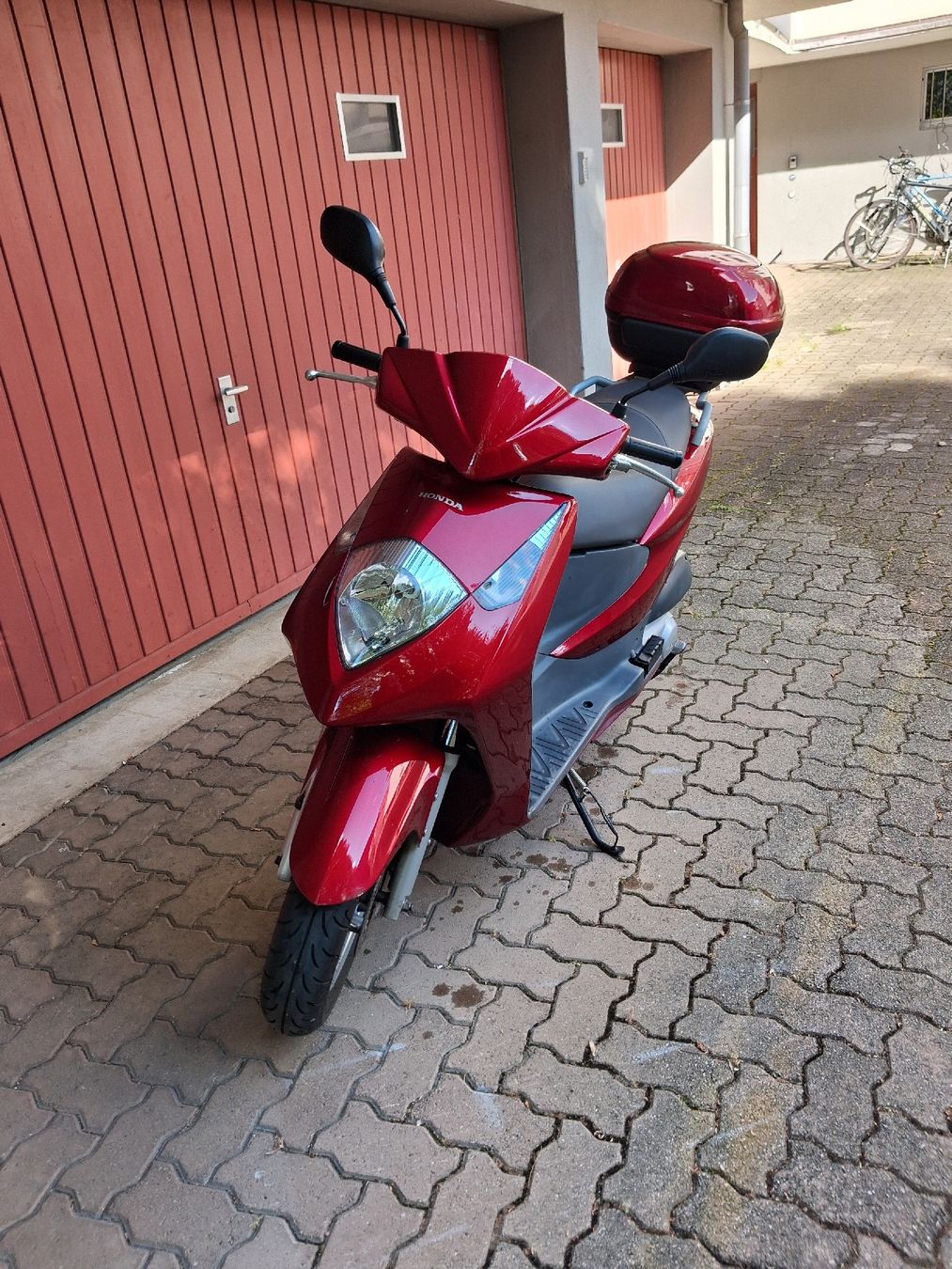 Honda Strada: Honda Dylan 125 – Usato da Zürich venduto da MiekeB 1