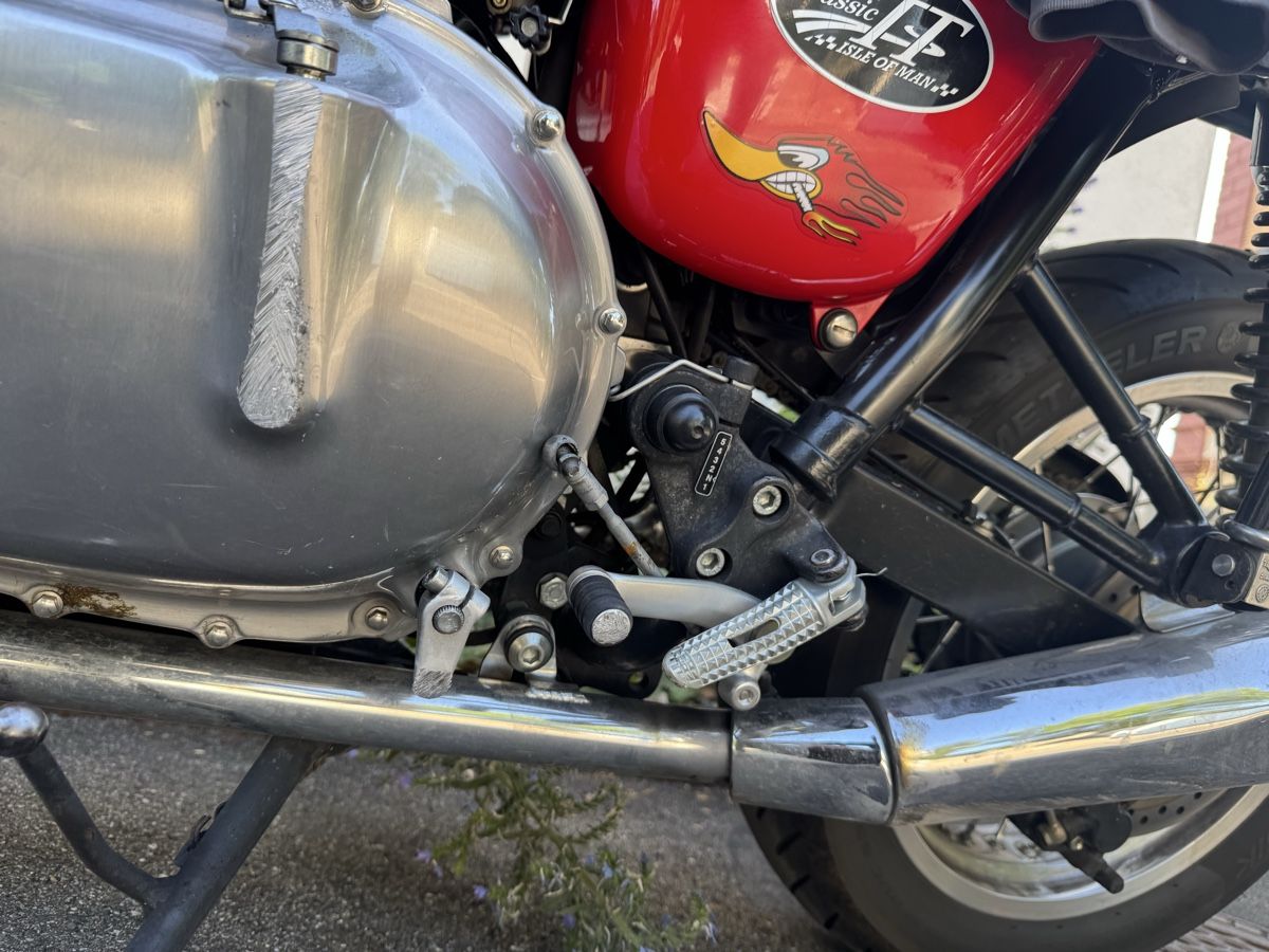Triumph Strasse: Triumph Thruxton 900 – Defekt aus Zollikerberg von KeanuRyan_ 6