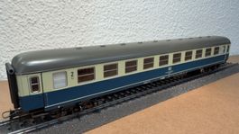 Märklin DB Personenwagen 2.Klasse H0 / AC