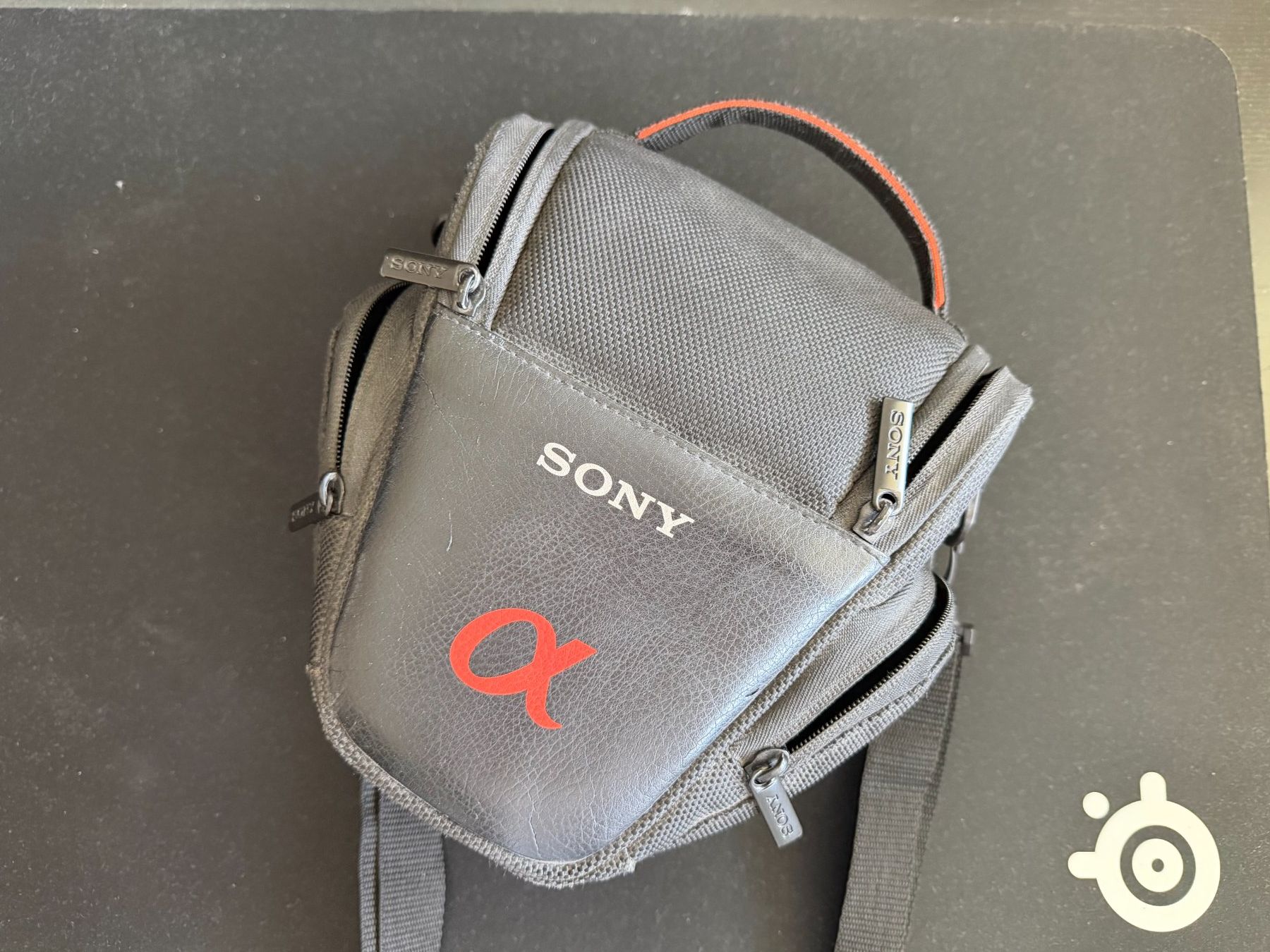 Sony Fotocamera: Sony DSLR-A230 digital SLR camera – Usato da Schliern b. Köniz venduto da plebnificent 3