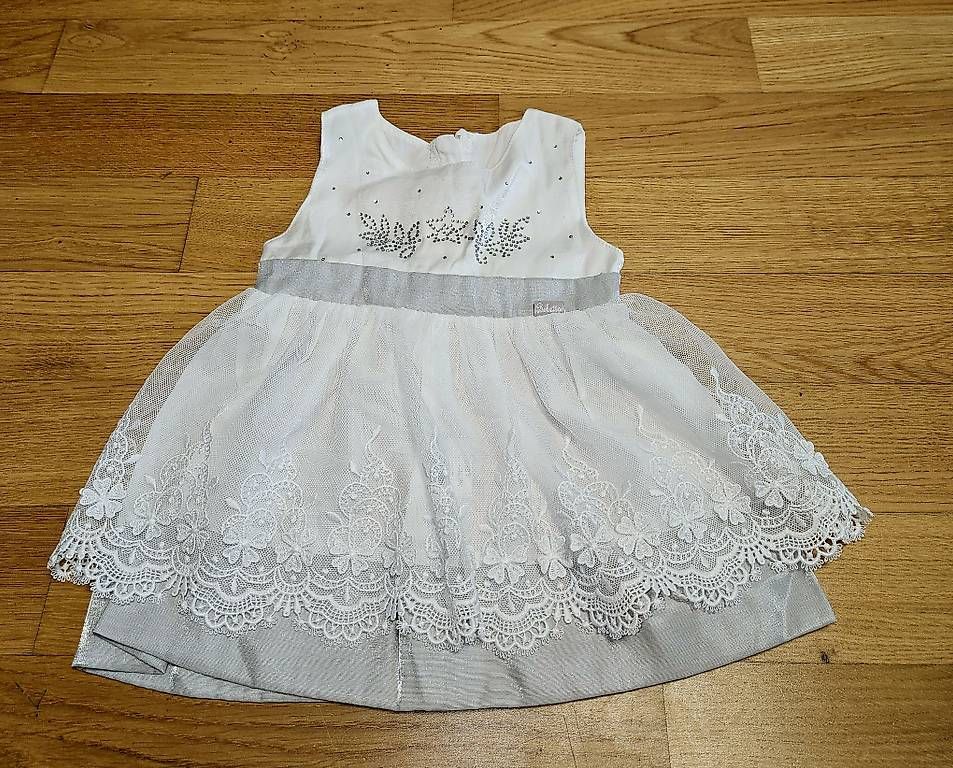 Vestiti & Gonne: Mädchen Kleidchen Gr. 56-62, 1-3 Monate – Usato da Basel venduto da Bienli03 2