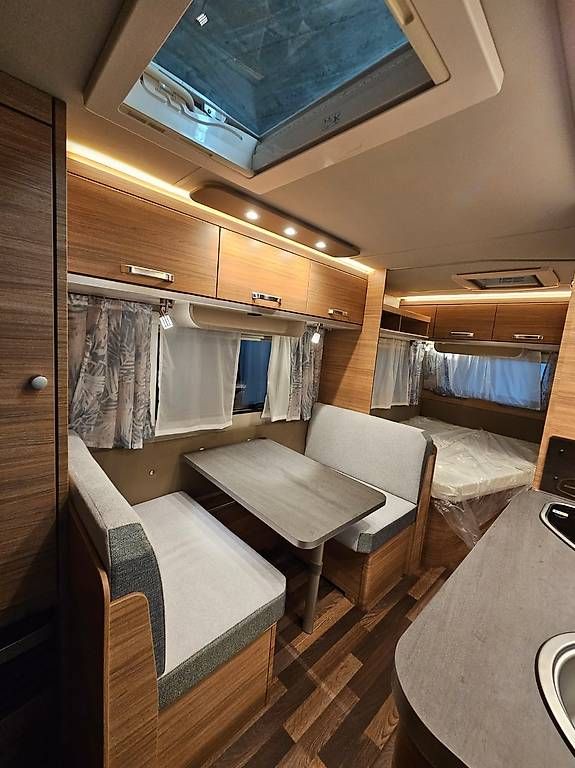 Véhicules de camping: Weinsberg CaraOne 500FDK  – D'occasion à Zwingen par 123flohart123