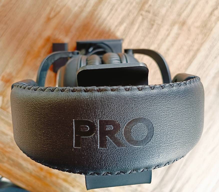Logitech Casques audio: Logitech G PRO filaire + support design Multibrackets – D'occasion à Les Pontins par Arthur222 1
