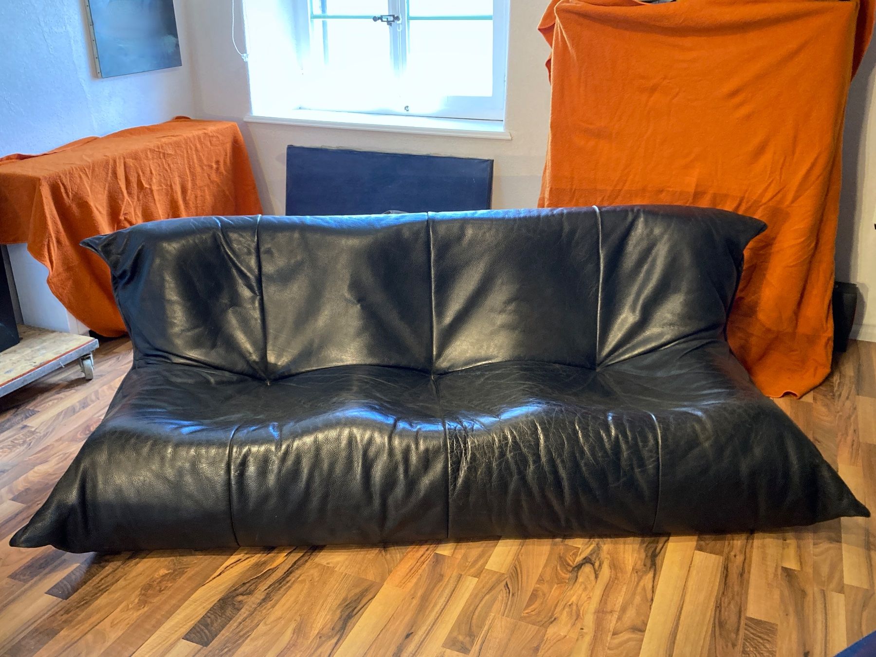 Ligne Roset Sofas: TOGO , YOKO ligne Roset – Gebraucht aus Bure von 5U276C