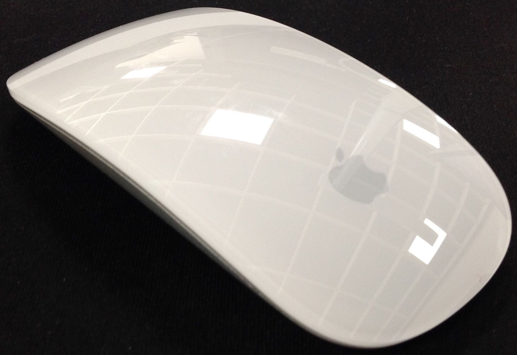 Apple Souris: Apple MB829Z/A Magic Mouse A1296 Bluetooth weiss MAC – D'occasion à Reinach AG par RiesenServicesGmbH