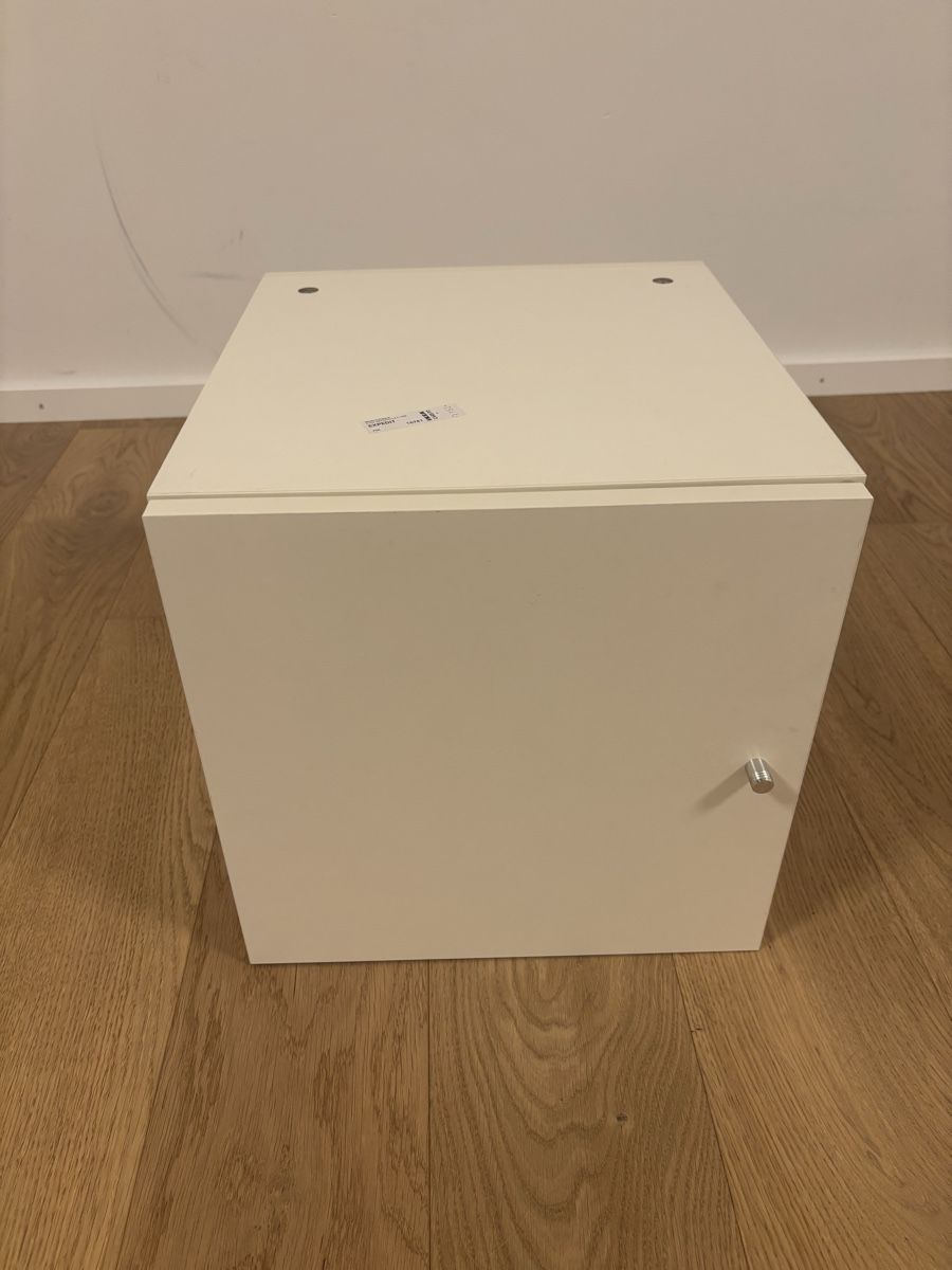 Scaffali: IKEA Expedit Cube Unit Würfel Einheit 16781 – Usato da Herrliberg venduto da nissgo