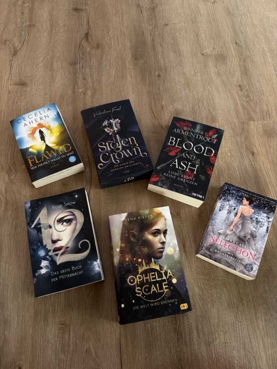 Livres: Fantasy-romance Bücher – D'occasion à Baar par cori_20