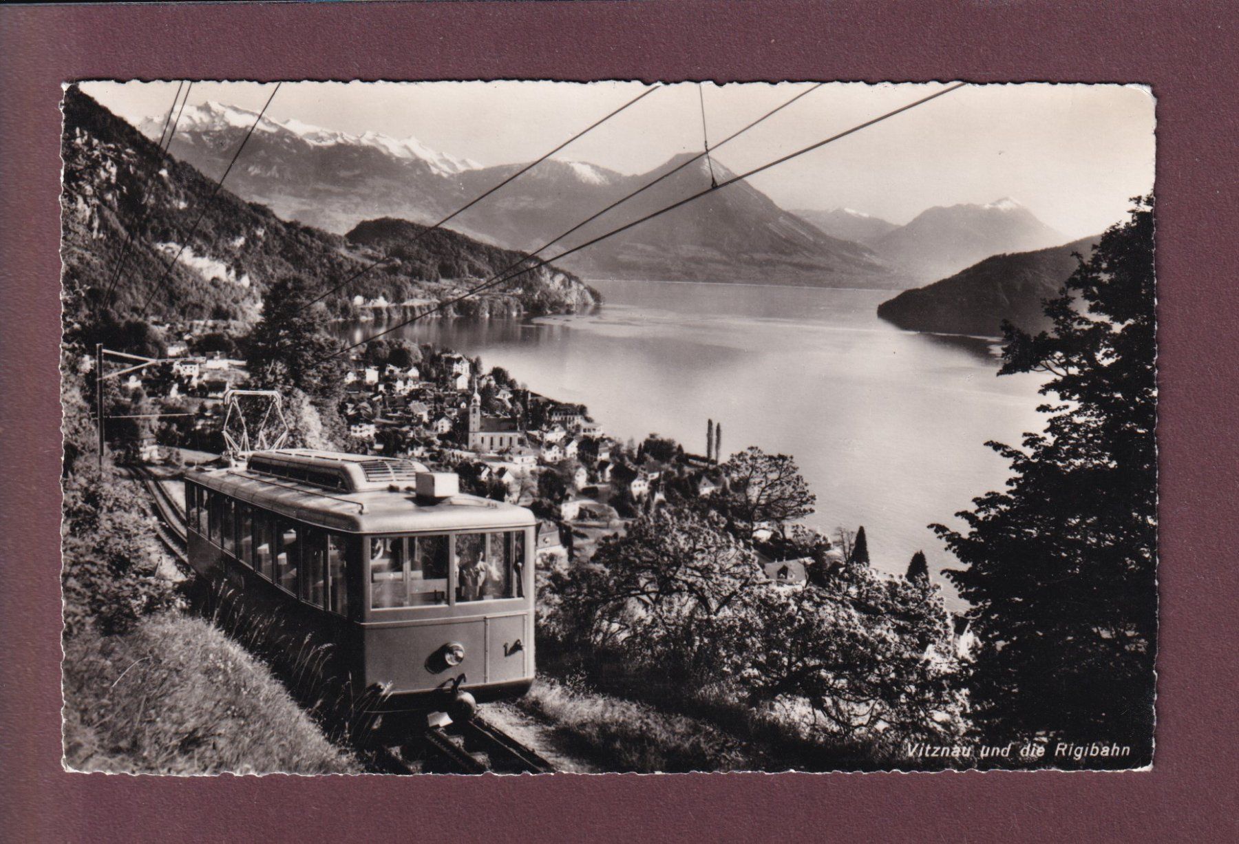 Cartoline postali: VITZNAU und die Rigibahn – Usato da Pully venduto da nicecards