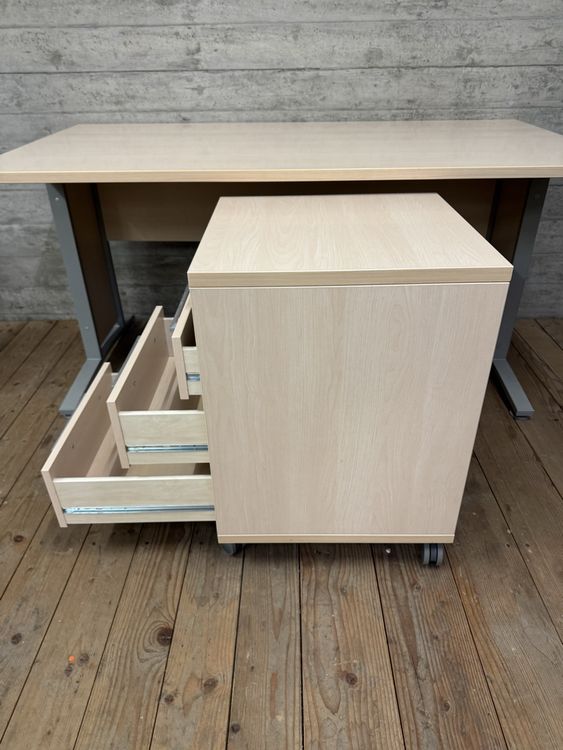 Scrivanie: Schreibtisch mit Rollcontainer, Ahorn Dekor – Usato da Rheinfelden venduto da Eclipse6 9