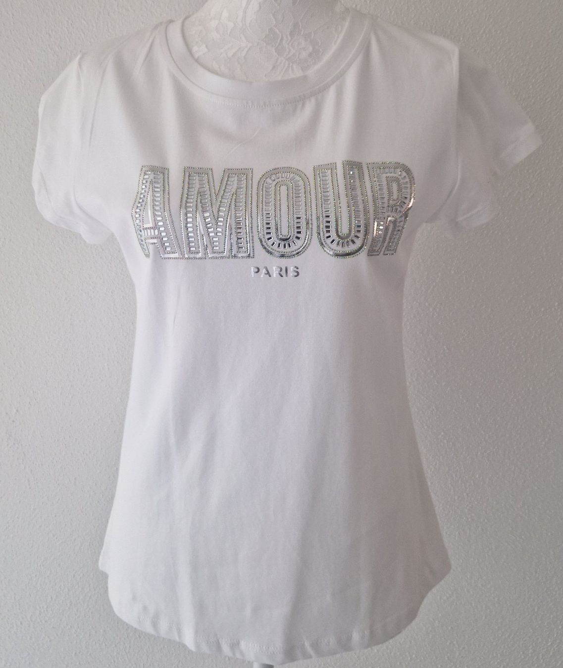 Lotti di vestiti: T-SHIRT EN COTON – Nuovo e nell'imballaggio originale da Camorino venduto da JPHANDMADE1