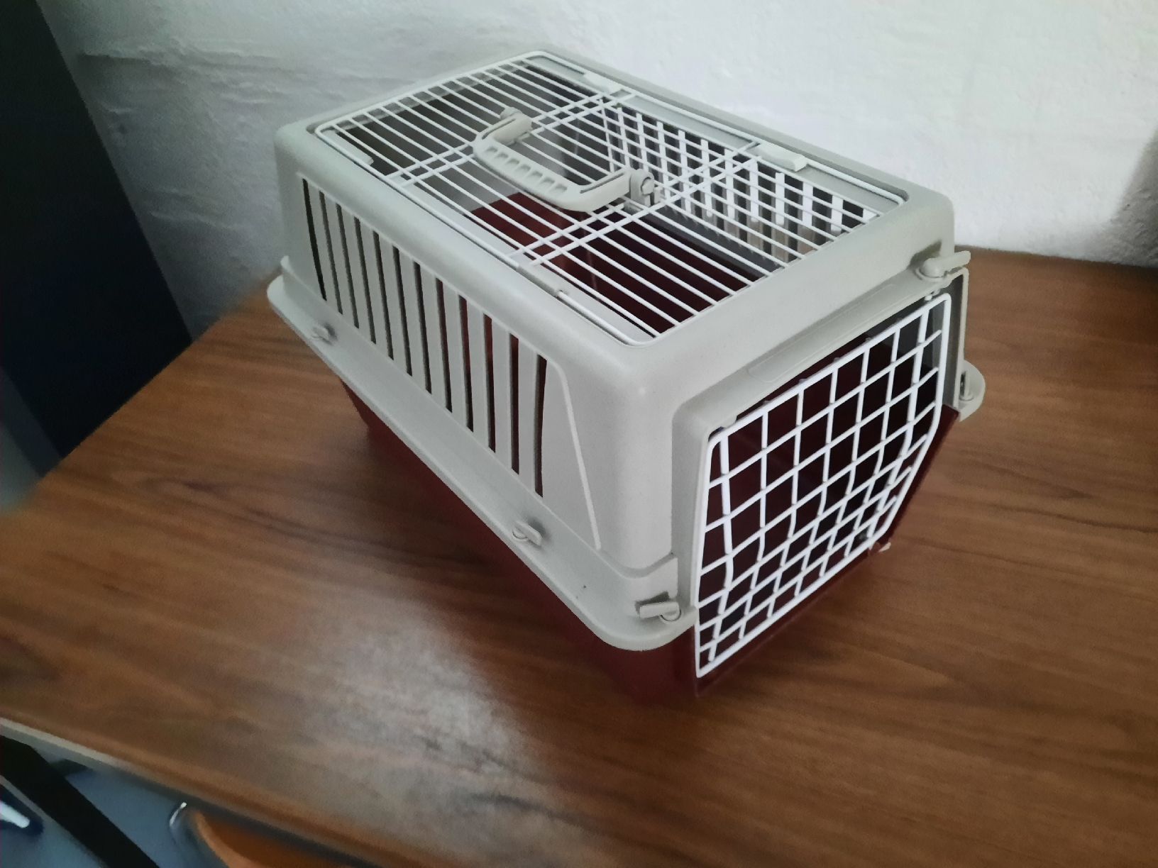 Niches, paniers: Katzenbox – D'occasion à Kollbrunn par smart777