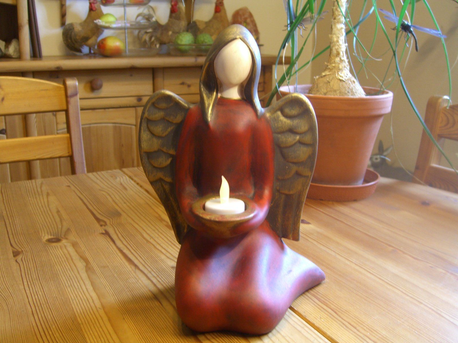 Statuette: wunderschöner, kniender "Formano" Engel m.Teelicht, Keramik – Usato da Winterthur venduto da Gaia 7