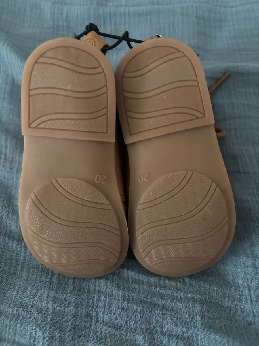 Schuhe für Jungen: Schuhe – Neu (gemäss Beschreibung) aus Pieterlen von Ombre4 2