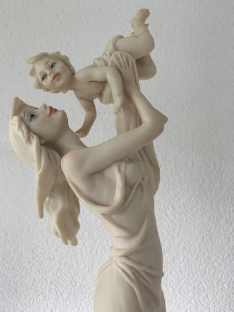 A. Belcari Mutter und Kind Figure - KEIN VERSAND