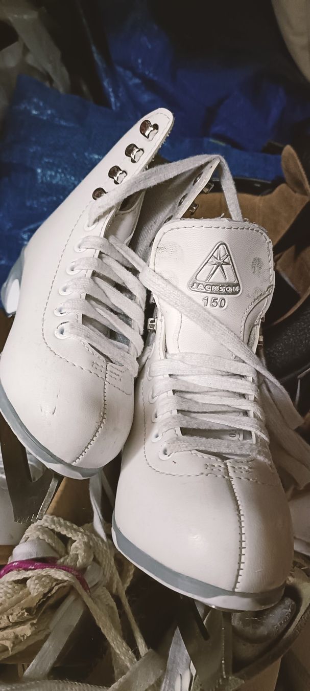 Schlittschuhe: Pattini – Gebraucht aus Lugano von ycd_rv8h
