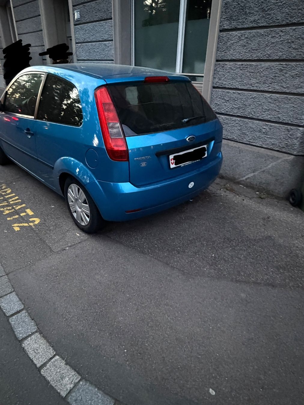 Ford Automobili: Ford Fiesta 1.4 16v Blau – Usato da Wil SG venduto da yus_d6zs 1