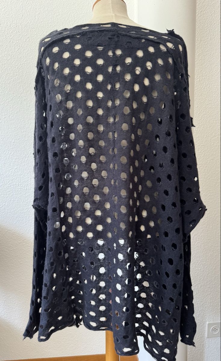 Rundholz Pullover & Sweatshirts: Pull oversize RUNDHOLZ OS 100% Cachemire noir, effet trous – Neu (gemäss Beschreibung) aus Morges von sandy069 2