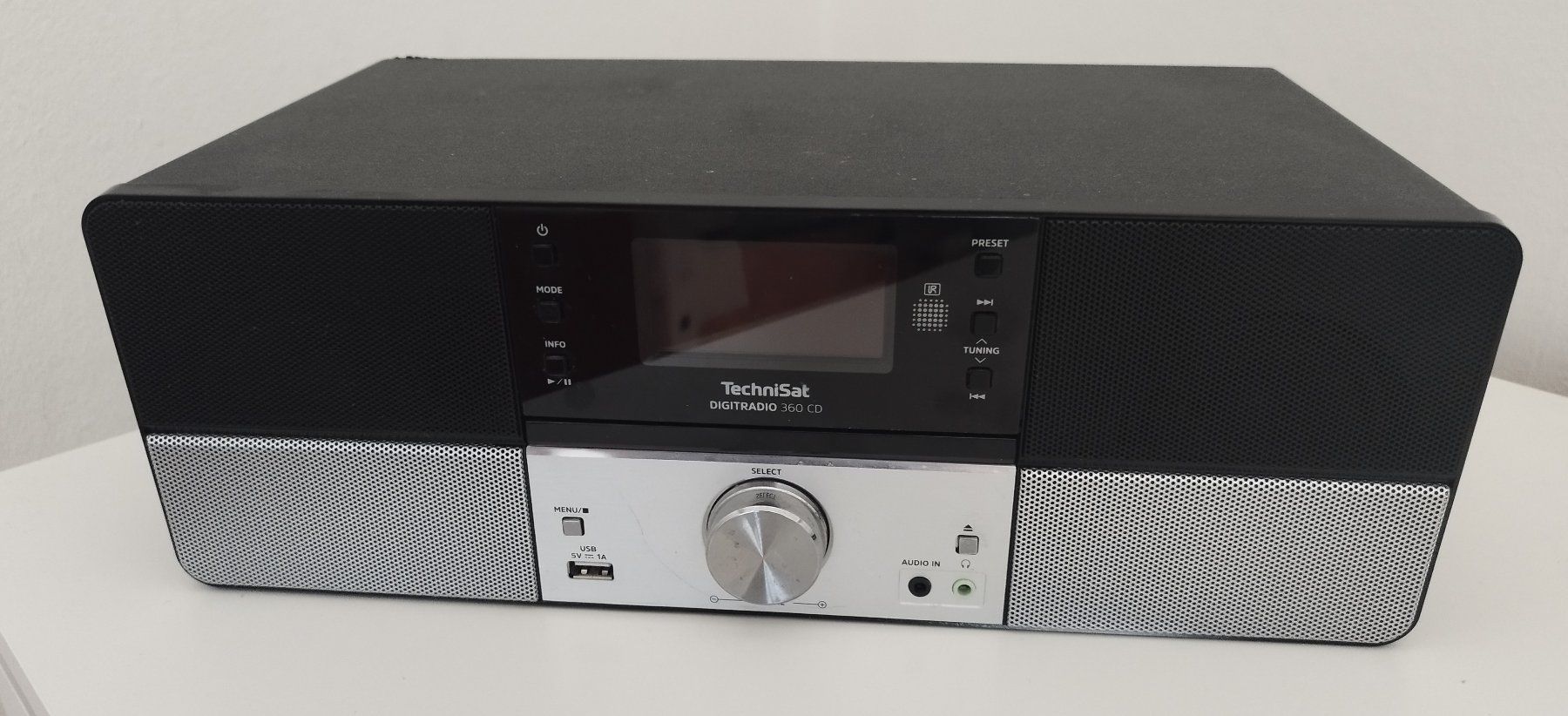 Radio: TechniSat DigitRadio 360 CD Radio mit CD-Player funktions... – Usato da Regensdorf venduto da gireg9
