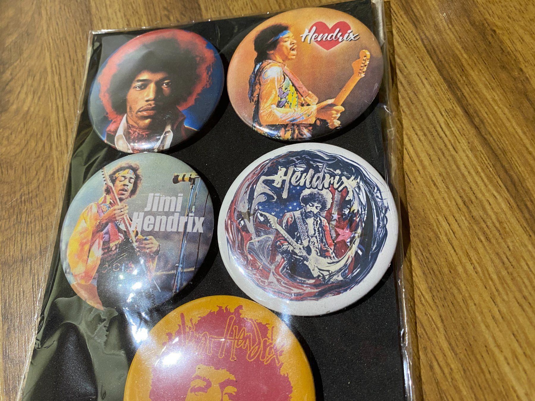 Placchette & Badge: Jimi Hendrix Ansteck Badges – Nuovo e nell'imballaggio originale da Basel venduto da FatCatPacksTheRatt 4