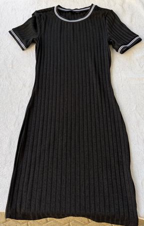 Strickkleid schwarz figurbetont Gr 36/38