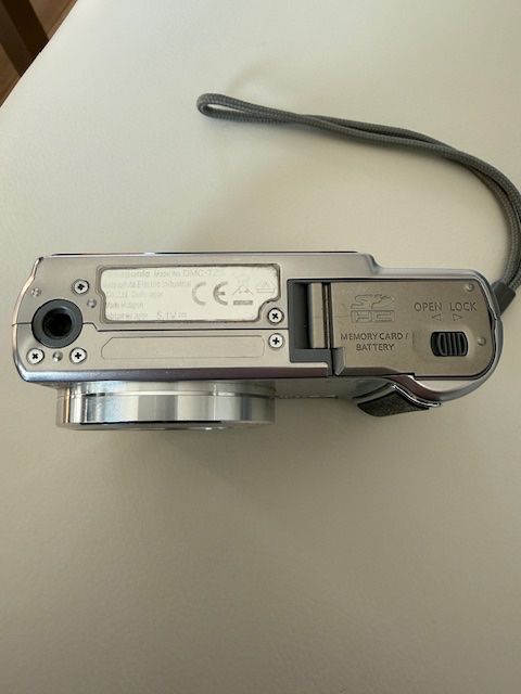 Panasonic Fotocamera: Lumix Digitalkamera DMC-TZ1 Leica – Usato da Winterthur venduto da projectcleanup 2