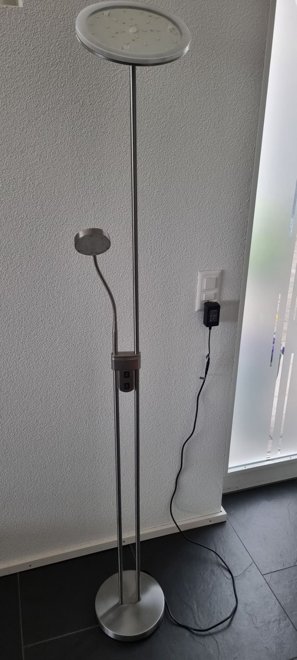 Lampade: LED Steh- / Leselampe – Usato da Würenlingen venduto da ludwig60