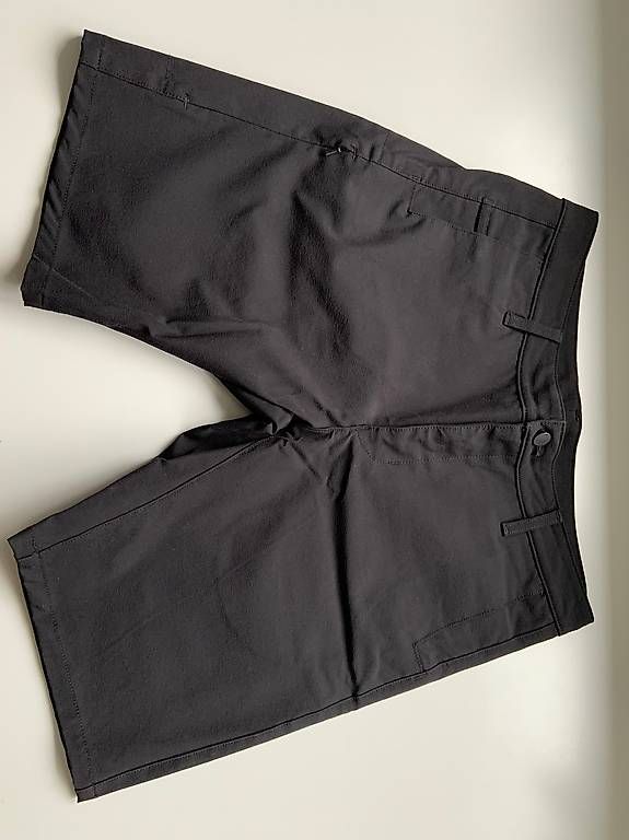 Hosen: Mission Works Stahl HIGH-PERFORMANCE UTILITY SHORT Gr. 33 – Gebraucht aus Pfäffikon ZH von giorgione1